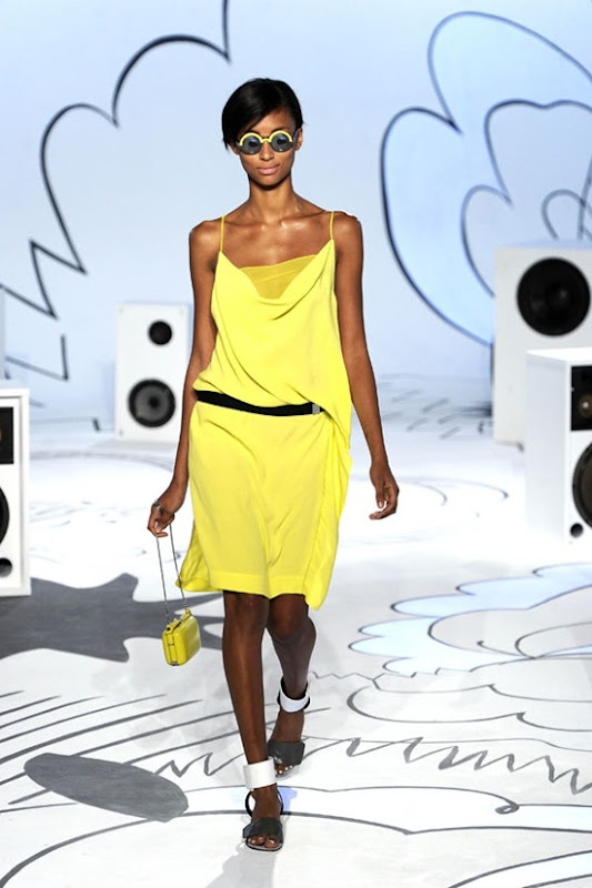 diane-von-furstenberg-resort-2012-yellow-dress
