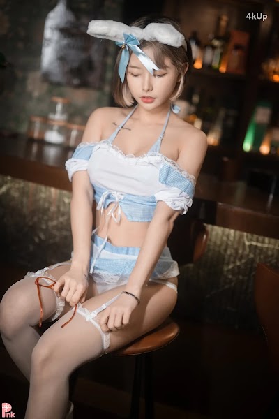 [PINK] U.Hwa (은유화) Secret Present No.02