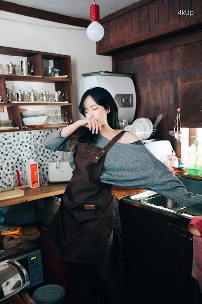 [Loozy] Bambi (밤비) Cafe Alba