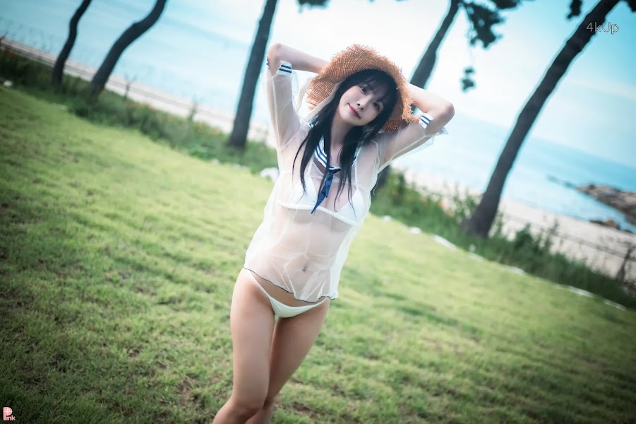 [PINK] Lee Ahrin Bikini Day
