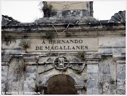 Монумент на месте гибели Магеллана. Филиппины. Фото Курчиной Л. www.timeteka.ru