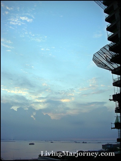 my official entry for the Manila Bay Sunset from the rising Grand Riviera Suites