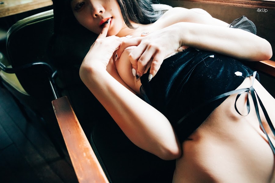 [Loozy] Zia (지아) – SM Bar Part1