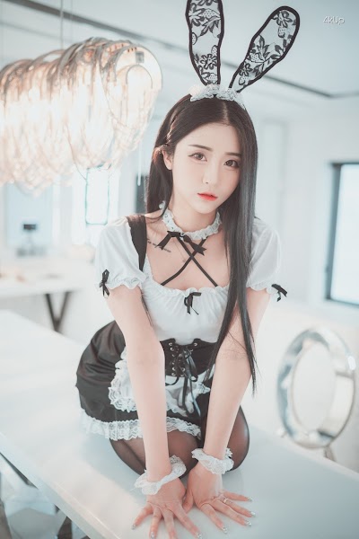 DJAWA Photo – Bomi (보미) – “Bomistry #2”