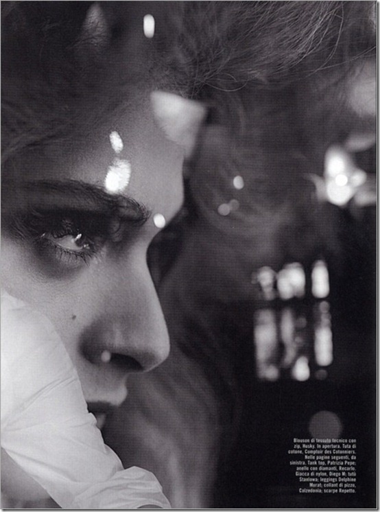 vogue_it_may2010_4_thumb