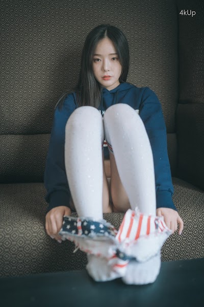 DJAWA Photo – Pia (피아) The Stars and Stripes