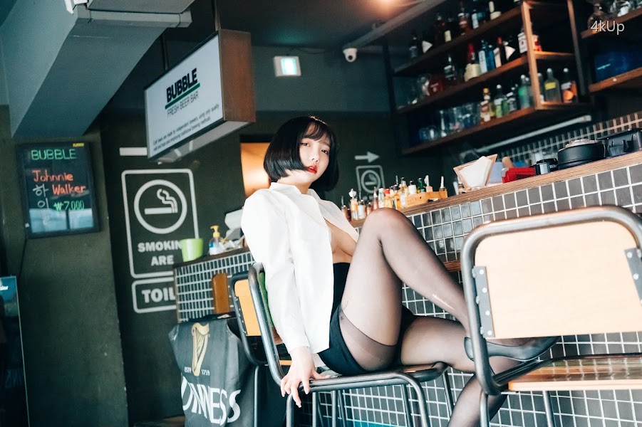 [Loozy] Son Ye-Eun (손예은) Tainted Love Bar