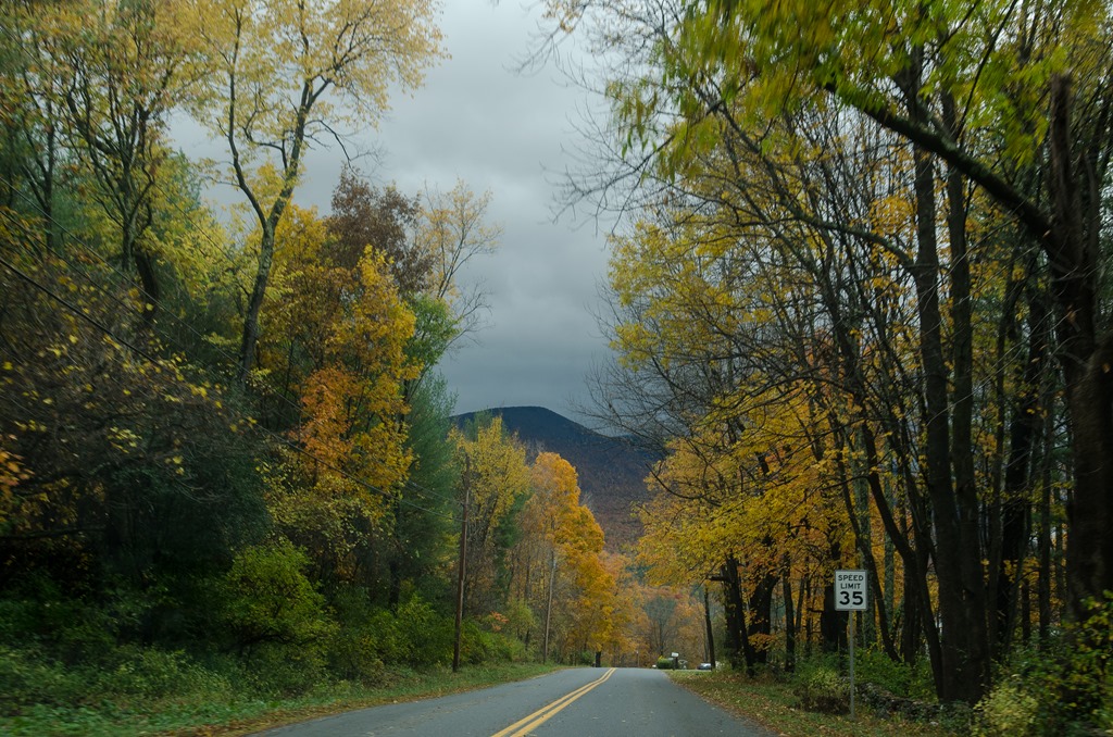 [Vermont-back-roads-29-of-293.jpg]