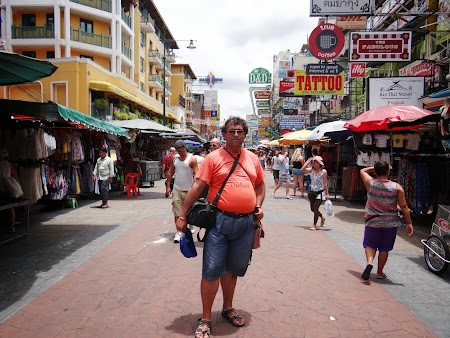 02. Khao San Road - Bangkok.JPG