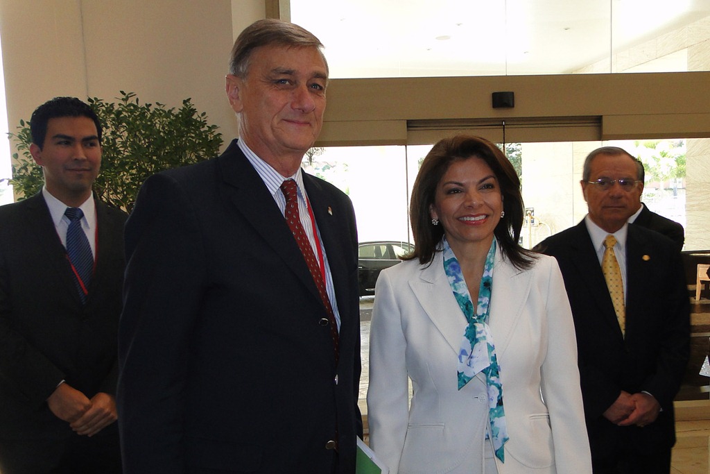 [Binner-Chinchilla%255B3%255D.jpg]