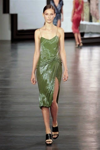 [Jason-Wu-RS15-0657_oggetto_sfilata_430x620%255B2%255D.jpg]