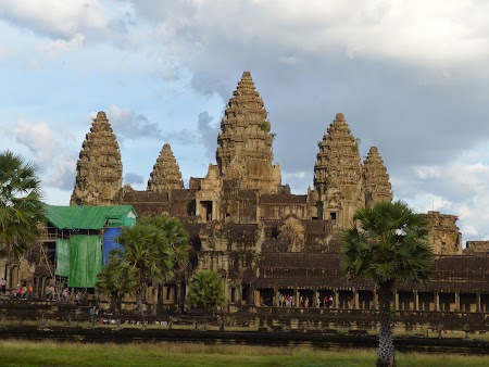 16. Angkor Wat.JPG