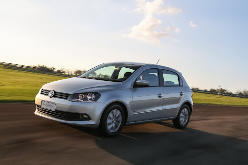 2013-Volkswagen-Gol-01.jpg