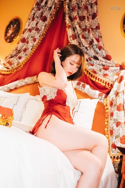 [Loozy] Son Ye-Eun (손예은) Halloqueen (S.Ver)