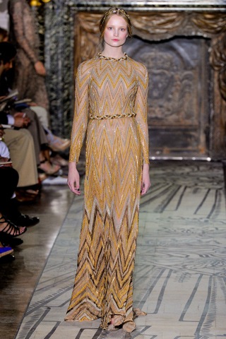 [Fall%252011%2520Couture%2520-%2520Valentino%25203.jpg]