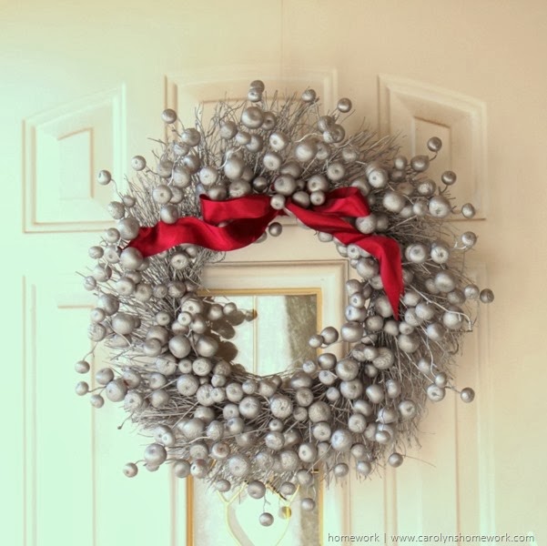 [Holiday-Wreath-from-a-Fall-Wreath-12.jpg]