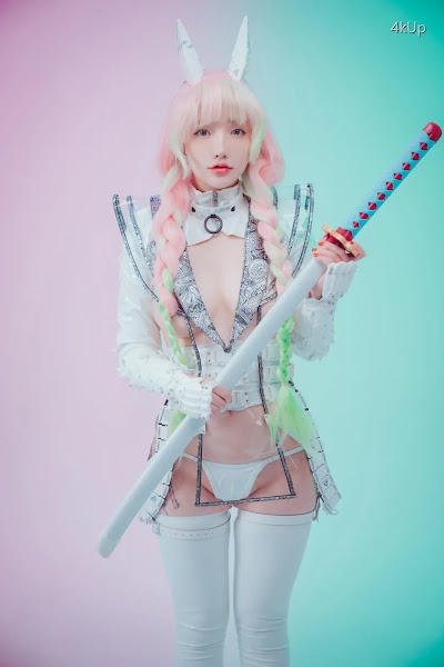 DJAWA Photo – Son Ye-Eun (손예은) Cyber Hunter Mitsuri