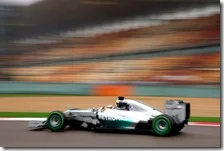 Hamilton conquista la pole del gran premio della Cina 2014
