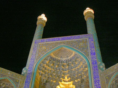 15. Isfahan by night.JPG
