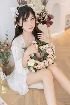 Coser@Mao Jiu Jiang Sakura (猫九酱Sakura) 花の贰拾歲