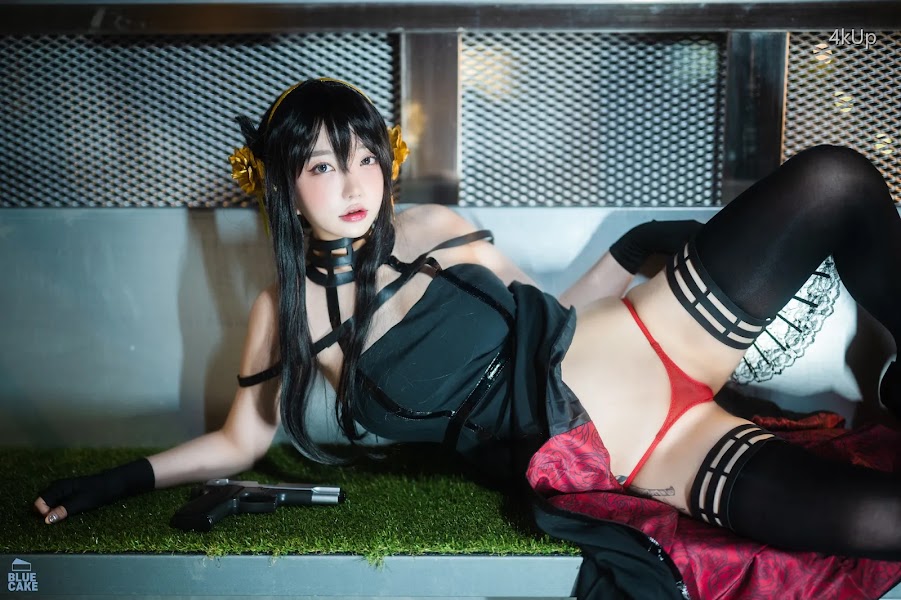 [BLUECAKE] Son Ye-Eun (손예은) Black Rose RED+
