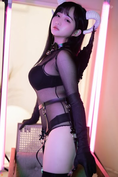 [PINK] Han Jina (한지나) Succubus