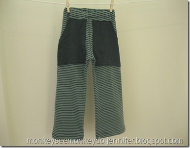 Lounge Pants Upcycled from a T-Shirt (5)