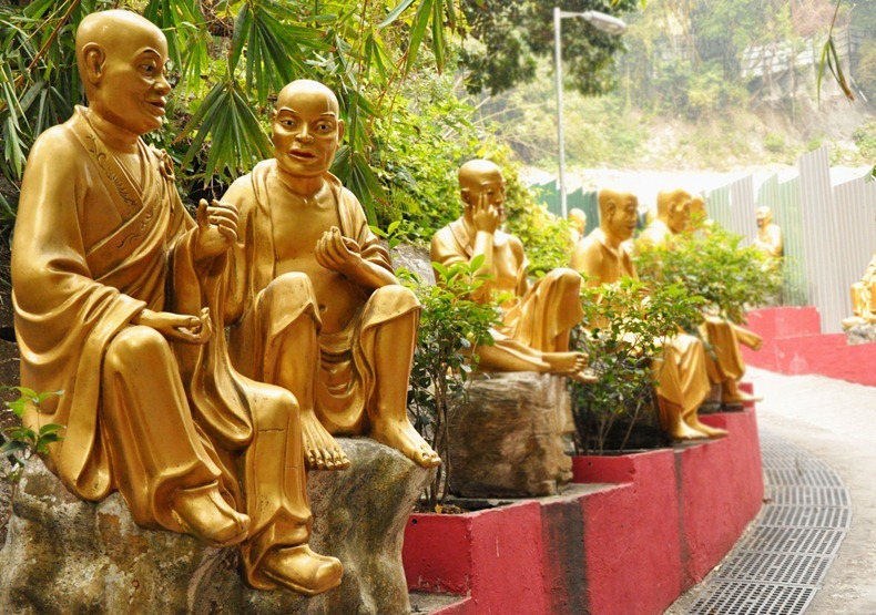 10000-buddhas-monastery-5