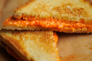 Bell Pepper Grilled Cheese Sandwiches