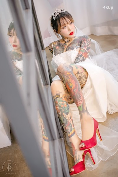 SAINT Photolife – YoKo Vol.01 & Cat Bride