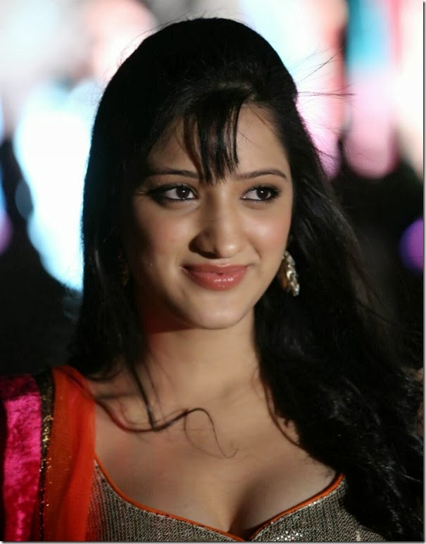 richa_panai_gorgeous_pic