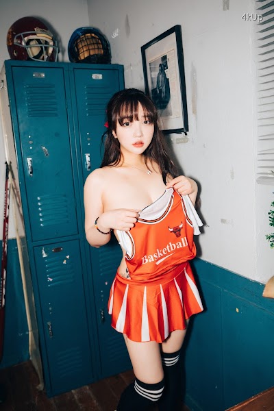 [Loozy] Son Ye-Eun (손예은) CHEER UP