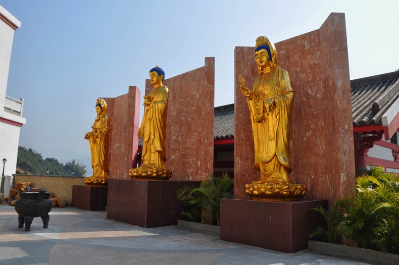10000-buddhas-monastery-4