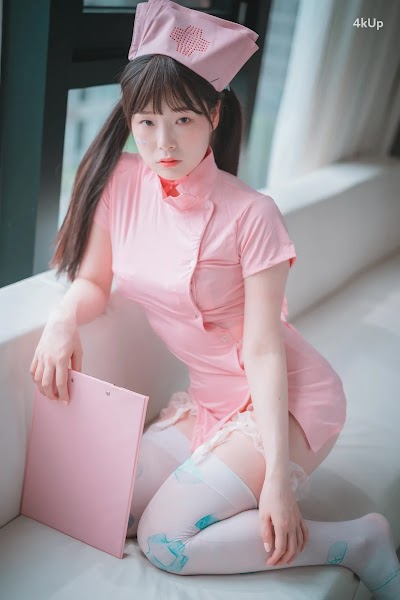 DJAWA Photo – Pia (피아) “Nursing Overtime”