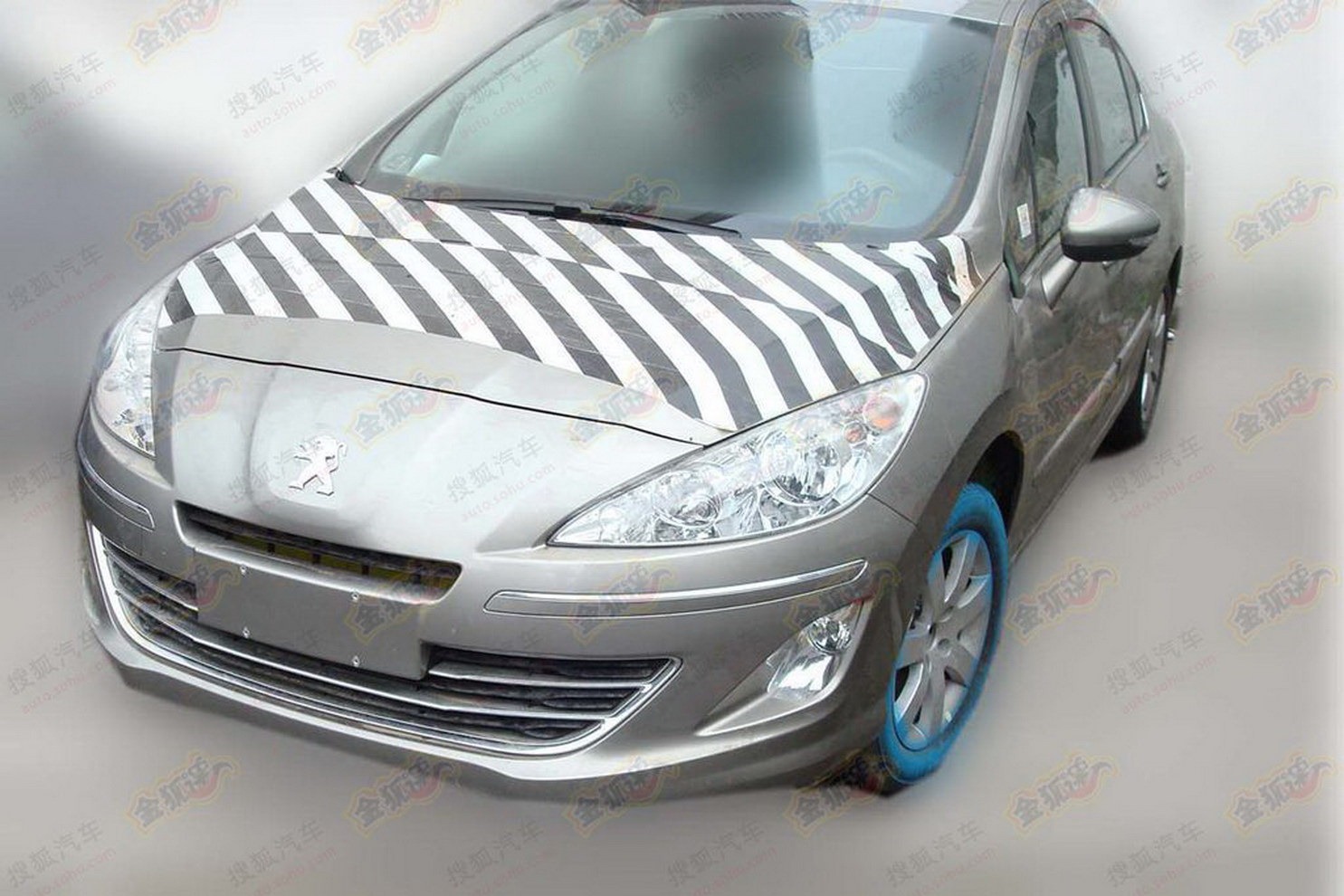 [2013-Peugeot-408-China-1%255B2%255D.jpg]