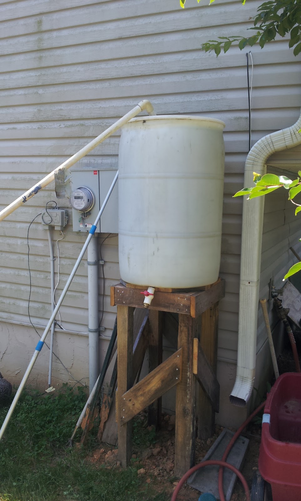 Bubblegum and Shoestring filling the water tower at Seven