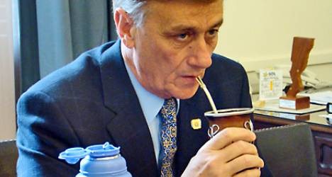 [BINNER%2520Y%2520MATE%255B2%255D.jpg]