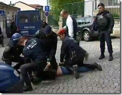Acção brutal da polícia na Fontinha. Abr.2012