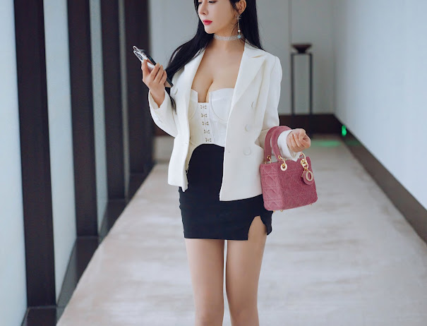 HuaYang Vol.381 Yun Er (允爾)