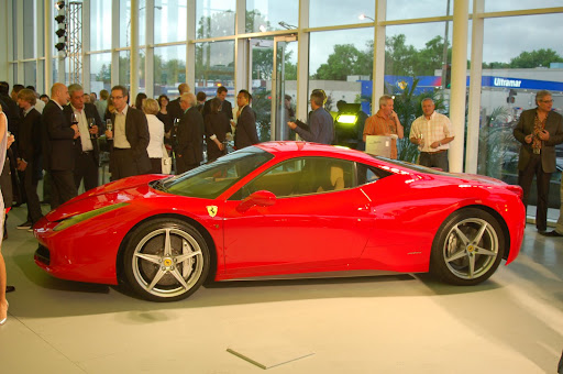 ferrari 208 turbo