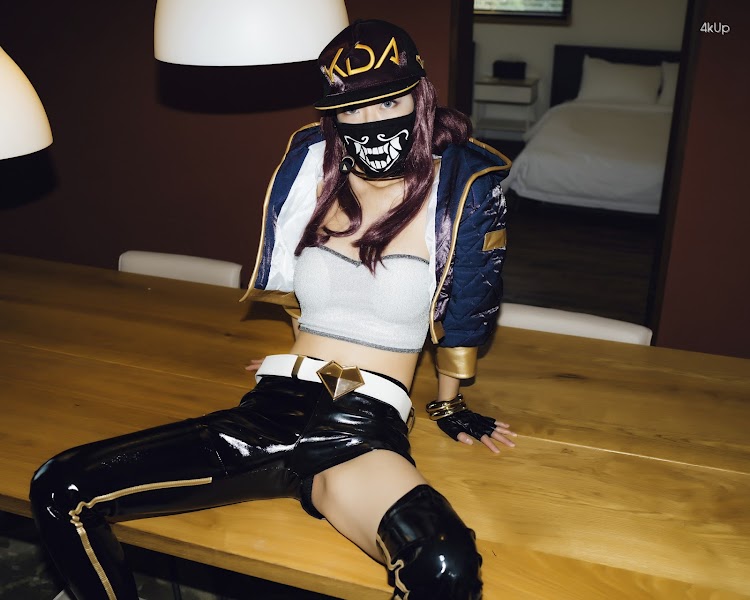 Mona (모나) – Akali (KDA) & Moon Night Snap