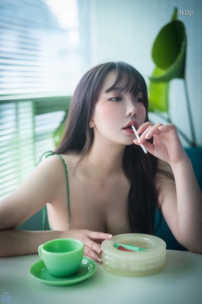 [BLUECAKE] Son Ye-Eun (손예은) Nothing RED