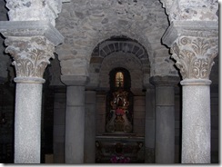 2012.06.05-021 crypte de la basilique Notre-Dame-du-Port