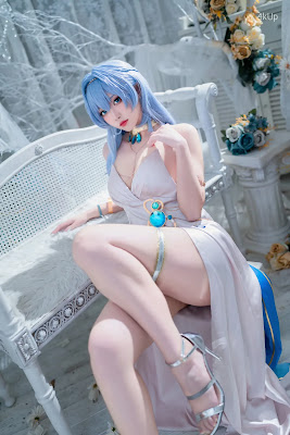 Coser@宮本桜 Nikke胜利女神 海伦娜礼服