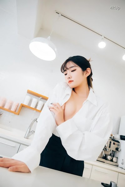 [Loozy] Sonson (손손) Nude Apron