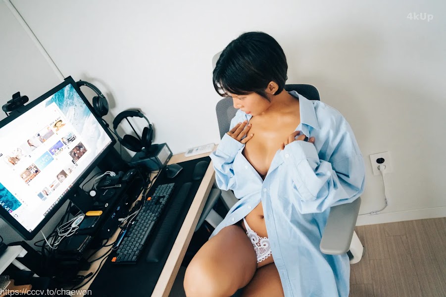[Loozy] Booty Queen 4K Girl Friend