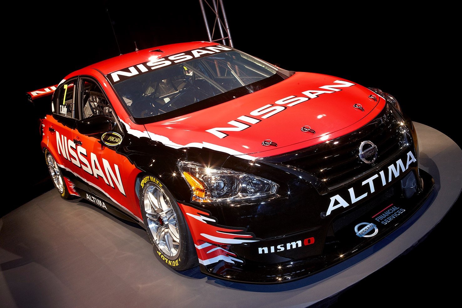 Nissan-Altima-V8-Supercars-E1%25255B3%25255D.jpg