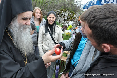 МИТРОПОЛИТ АМФИЛОХИЈЕ СЛУЖИО НА ОСТАЦИМА ЕПИСКОПСКИХ ХРАМОВА У ДУКЉИ КОД ПОДГОРИЦЕ