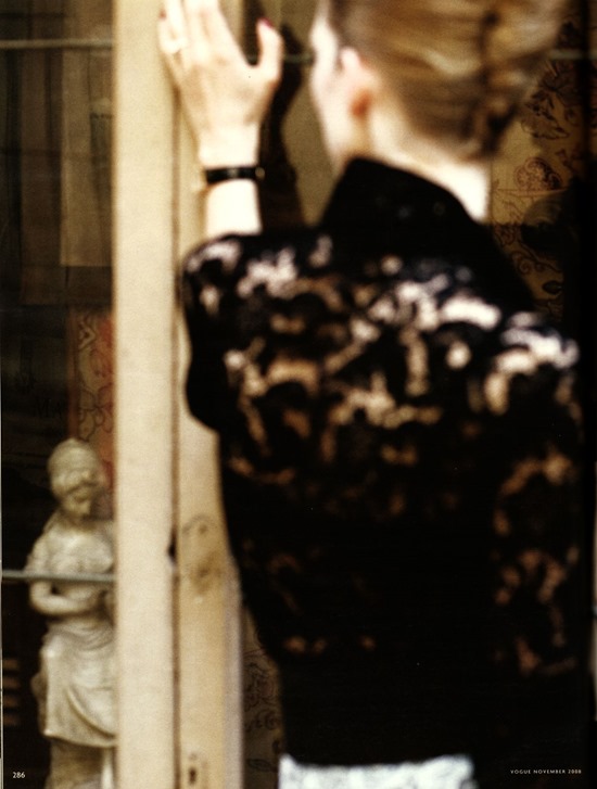 vogue-germany-november-2008-bella-figura-alexi-lubomirski-7