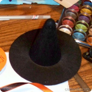 mini witch hat 1